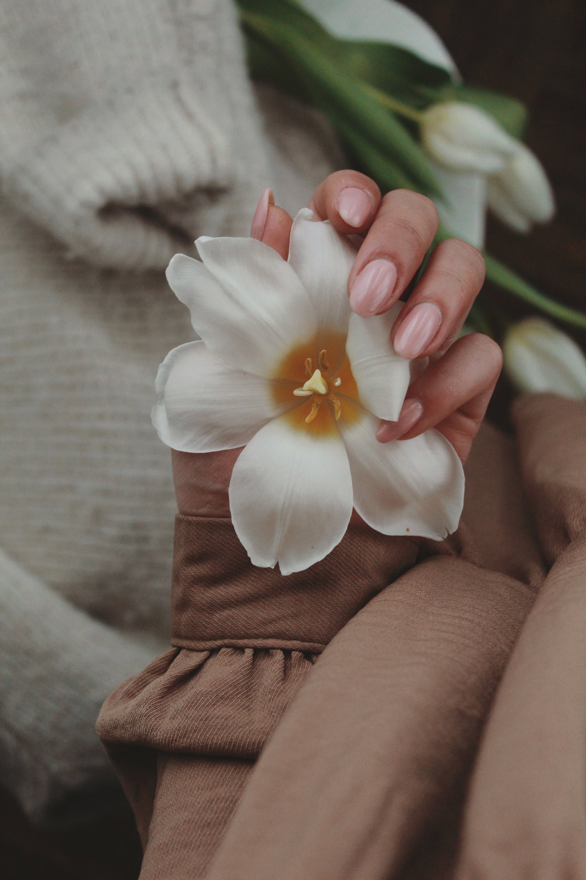 Milky Nails