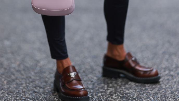 Herbst-Trends: Leggings solltest du nur zu diesen 3 Schuh-Modelle tragen
