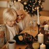 Geschenke-Guide: Weihnachtsgeschenke für Omas, die schon alles haben