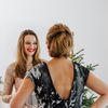 Geschenke-Guide: Die schönsten Weihnachtsgeschenke für deine Schwester
