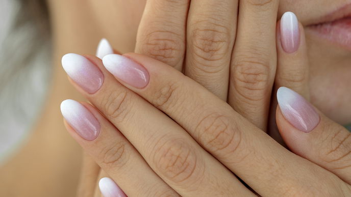 Pink Ombré Nails: Der Sommer-Trend, der die French Manicure ablöst