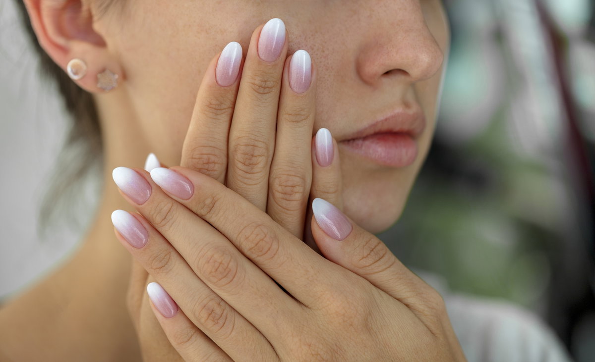 Pink Ombré Nails