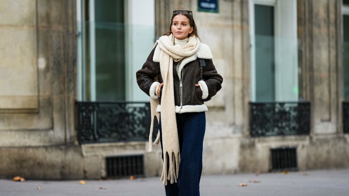 Winter-Trend 2022: Von diesem edlen H&M Schal lassen wir uns gerne einwickeln im Winter