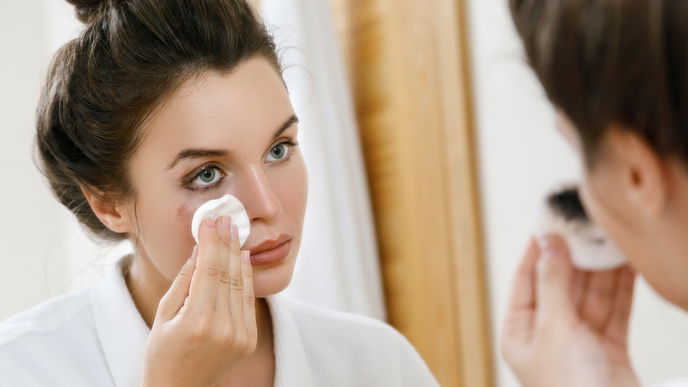 Wasserfeste Mascara entfernen: So reinigst du deine Wimpern besonders schonend