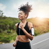 Diese Motivationslieder bringen dich beim Sport nach vorne
