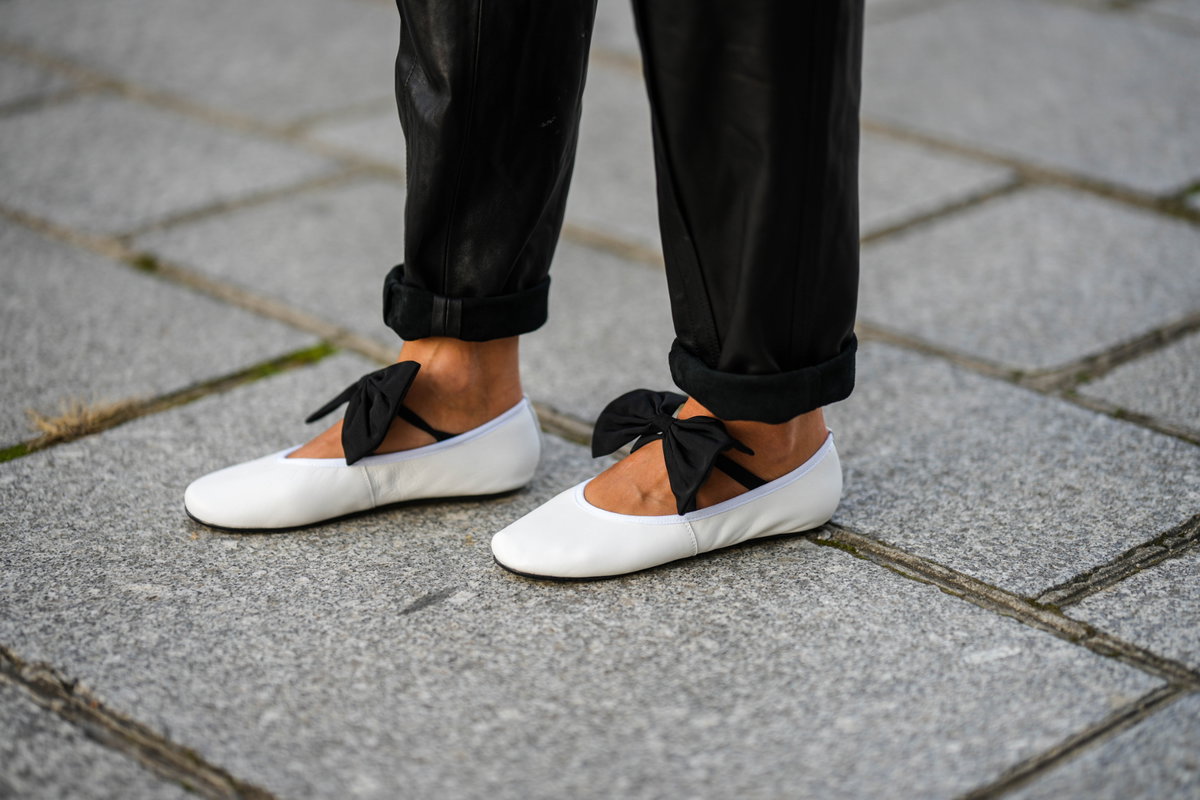 Flache Schuhe an Weihnachten und Silvester