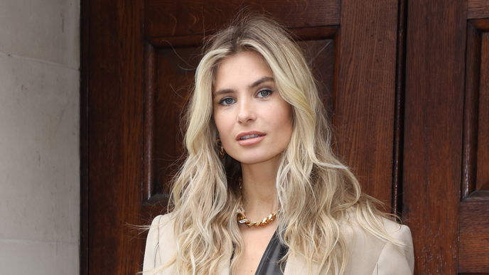 Fluffy Hair: So stylst du den Undone-Hairstyle für mehr Volumen