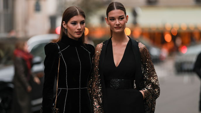 Alles auf Silber: Mit diesen Party-Outfits wirst du an Silvester zum Hingucker!