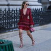 Winter-Trend 2022: Little Red Dress? Vermeide diese 3 Fehler beim roten It-Piece