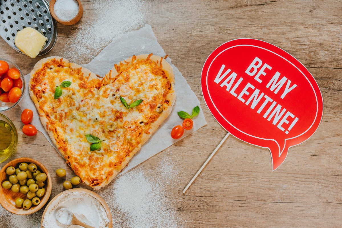Pizza herzförmig Valentinstag