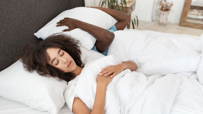 Was tun gegen Schnarchen? Diese Tipps helfen wirklich