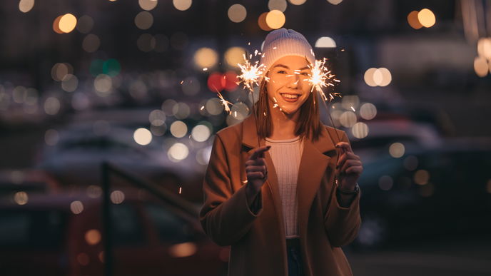 Single an Silvester? 5 Tipps, um den Jahreswechsel auch ohne Beziehung glücklich zu verbringen