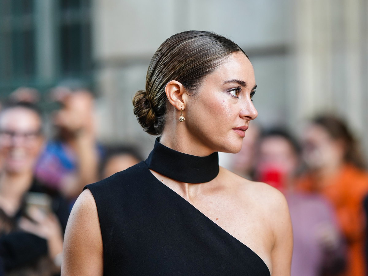 Shailene Woodley mit Low Bun