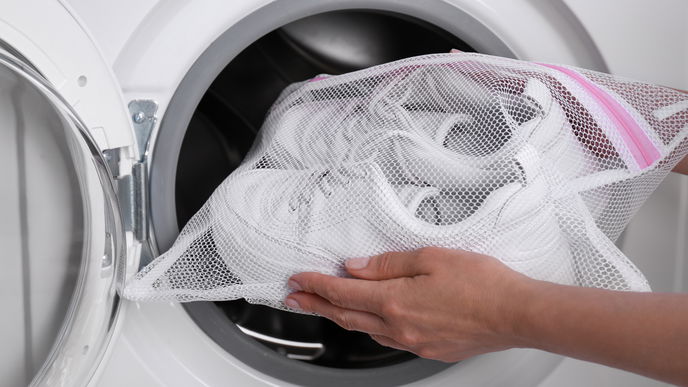 Dürfen Turnschuhe in die Waschmaschine? So reinigst du deine Sneaker schonend