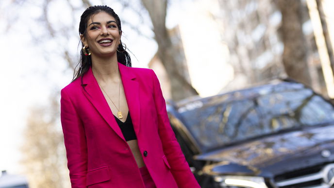Mit der Pantone-Farbe "Viva Magenta" setzen wir 2023 ein Statement