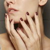 Edle Fingernägel zu Weihnachten! Diese 3 Nagellackfarben lassen dich an Heiligabend glänzen