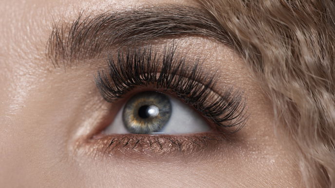 Drogerie 2023: Diese Mascara sorgt für unglaublich lange Wimpern – unter 4 Euro