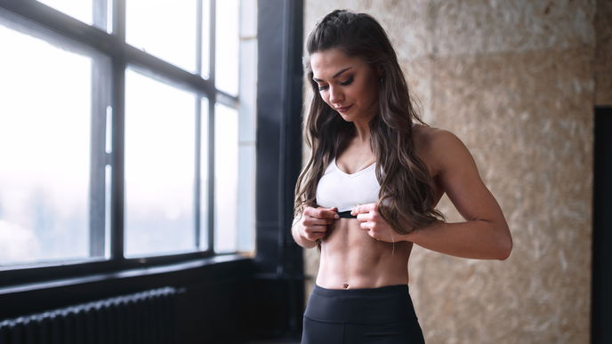 Fit für den Frühling! DIESE Sportübung ist noch effektiver als Sit-Ups - laut Expertin