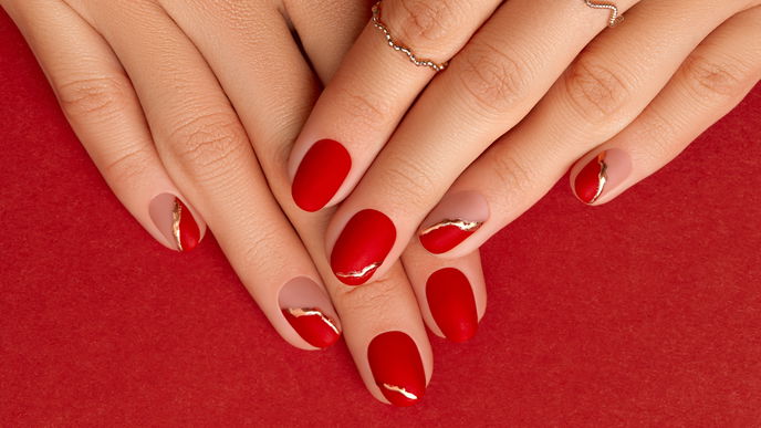 Der Klassiker neu interpretiert: "Deconstructed French Nails" erobern unsere Fingernägel