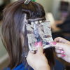 Glatte Sache! Darum zaubert dir Alufolie glatte Haare und entfernt dein "Frizzy Hair"