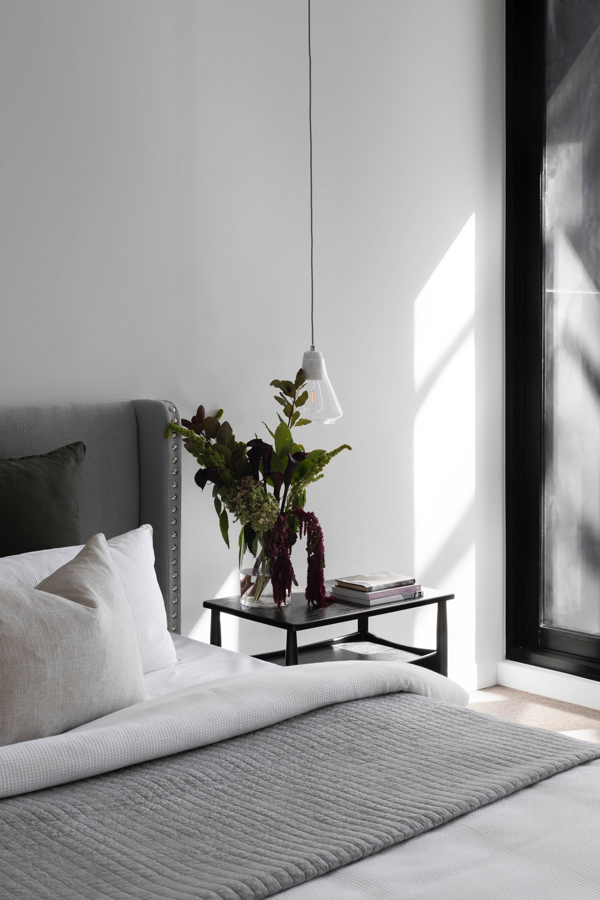 Graues Schlafzimmer