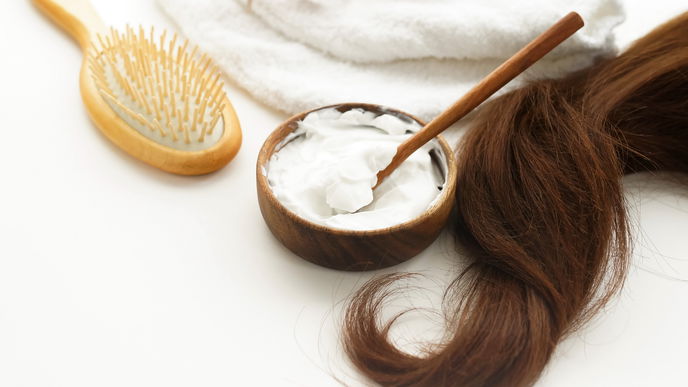 Haarmaske selber machen: 5 pflegende DIY-Rezepte für jeden Haartyp