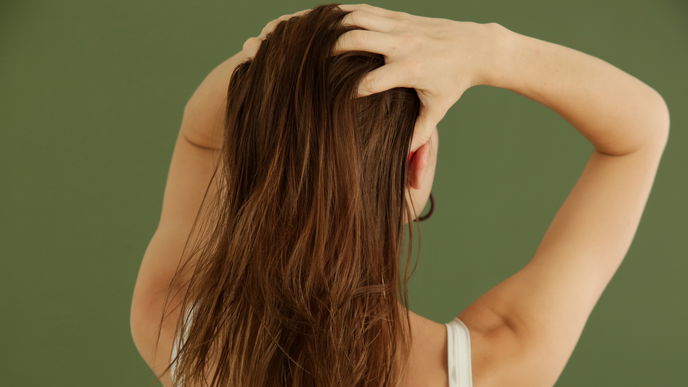 Haarige Angelegenheit! Dieses virale Rosmarinöl für Haarwachstum geht auf TikTok aktuell viral