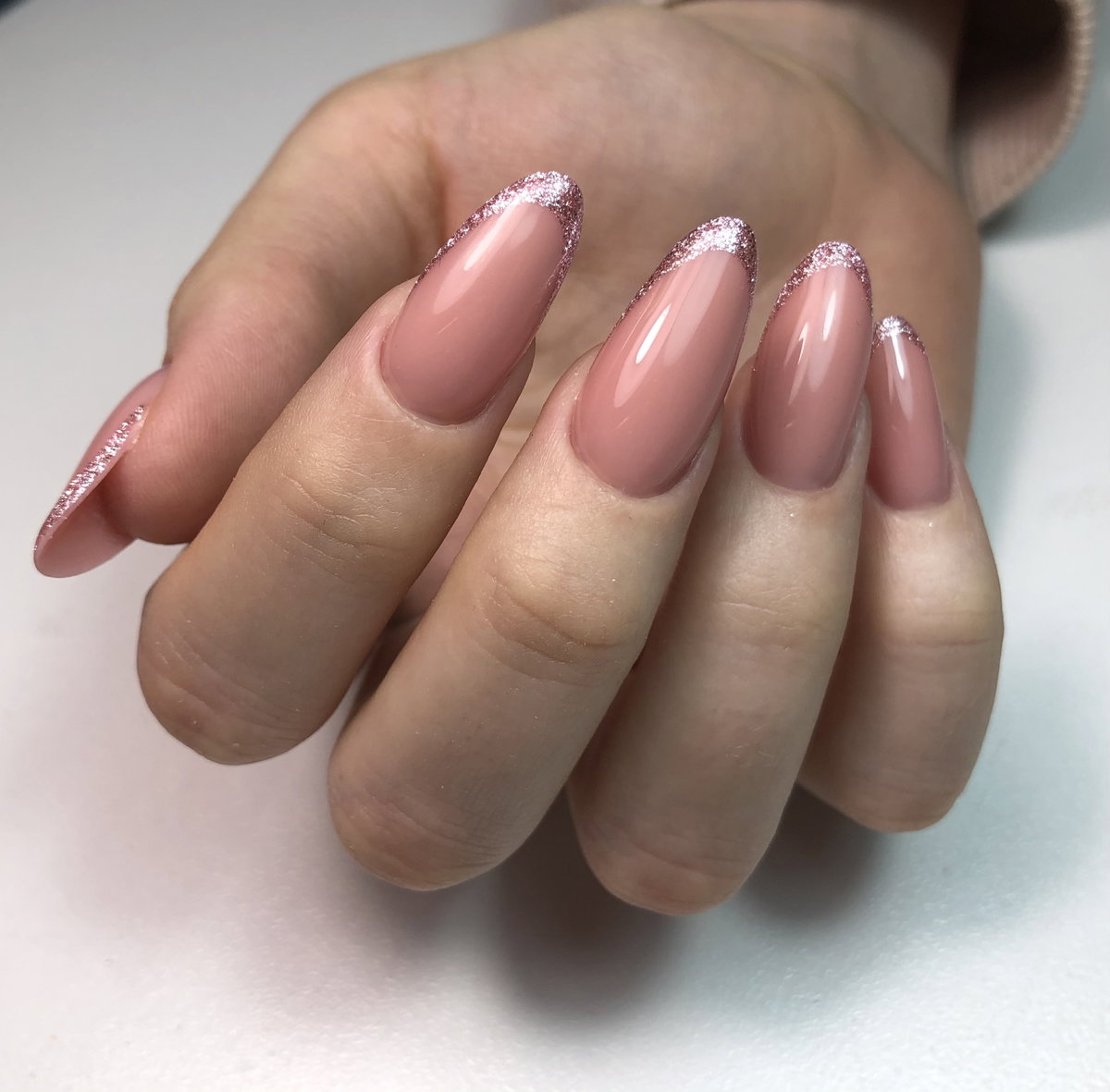 Lipgloss Nails mit Glitzer