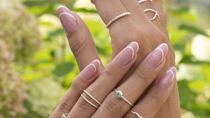 Nagel-Trends 2023: Die "Double French Nails" tragen wir im Winter