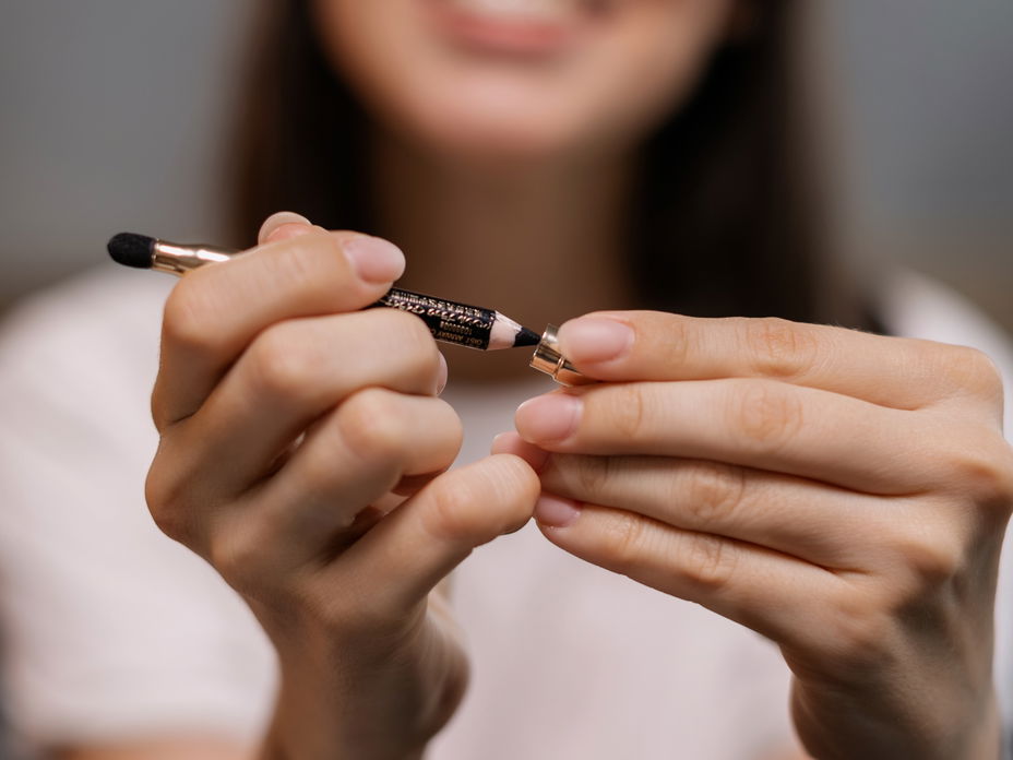 Eyeliner-Hack mit Kajal