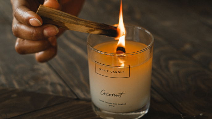 So cozy! Mit diesen 4 Duftkerzen wird dein Zuhause noch gemütlicher