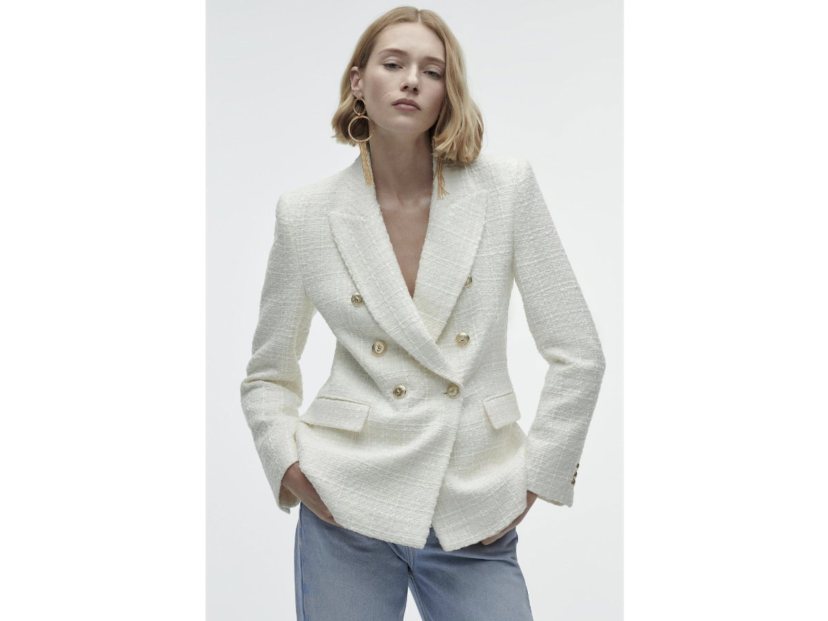Doppelreihiger Blazer mit Strukturmuster von Zara
