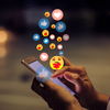 Elch, Ingwer, Hyazinthe: Diese 21 neuen Emojis erwarten uns 2023 auf WhatsApp und Co. 🤩