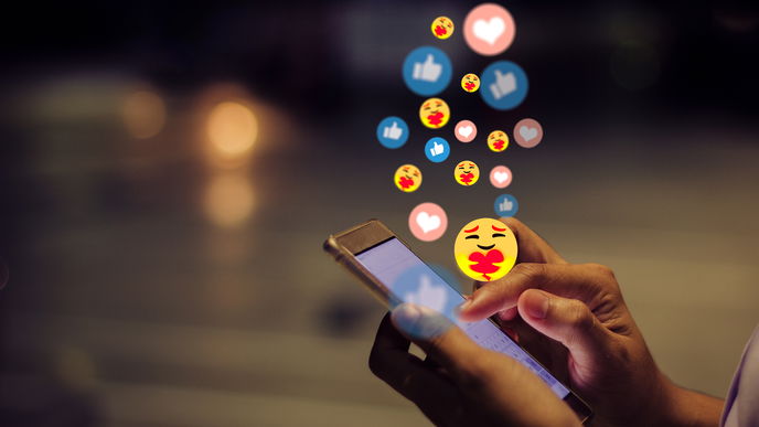 Elch, Ingwer, Hyazinthe: Diese 21 neuen Emojis erwarten uns 2023 auf WhatsApp und Co. 🤩