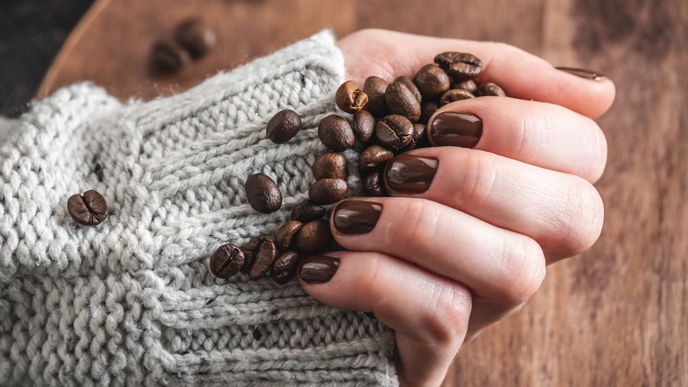 Nicht nur für Kaffeeliebhaber: "Cappuccino Nails” zieren jetzt unsere Fingernägel