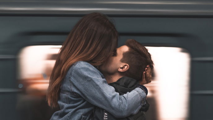 Fernbeziehung: Mit diesen Tipps gelingt die Liebe auf Distanz