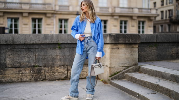 Nostalgie pur: Der "RomCom-Look" erobert unsere Garderobe
