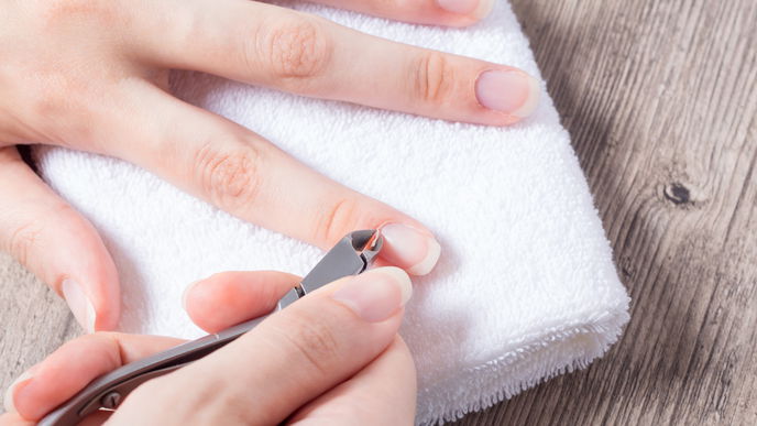 Nagelhaut entfernen: Schritt-für-Schritt-Anleitung und die wichtigsten Tipps