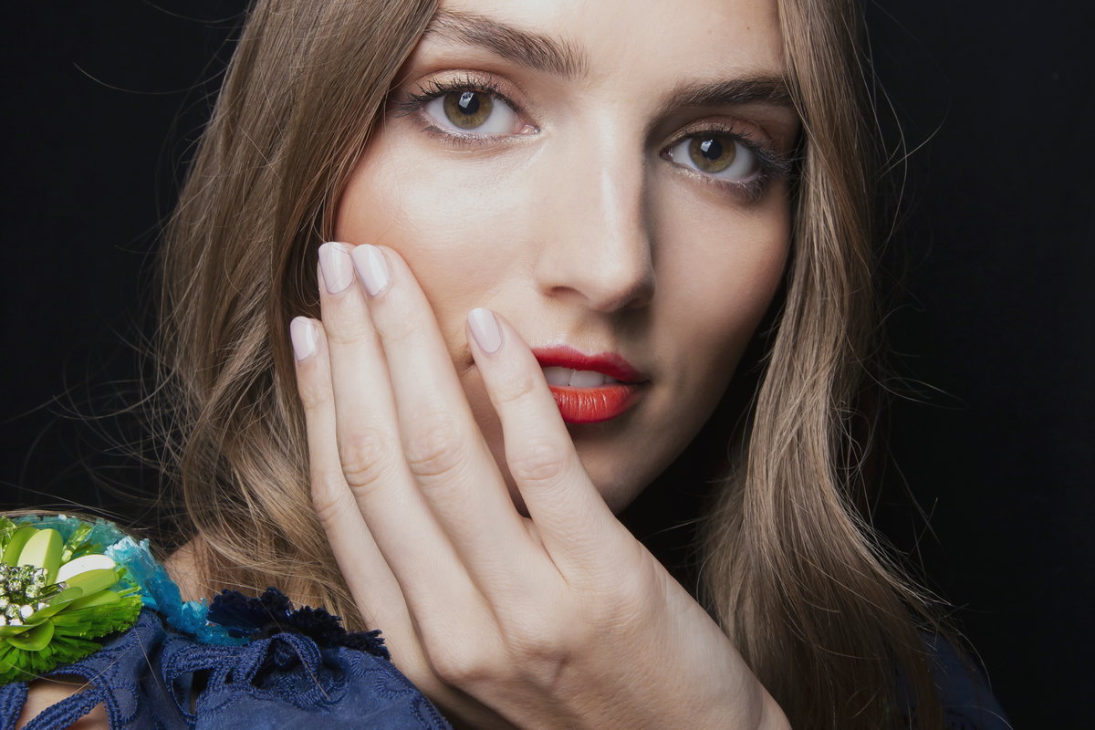 Milky Manicure Fingernägel