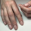 Die "Gelee-Maniküre" ist der Nageltrend, ohne den es im Winter nicht geht