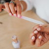 Wie im Nagelstudio: Mit diesen 4 Must-haves gelingt dir die perfekte Maniküre