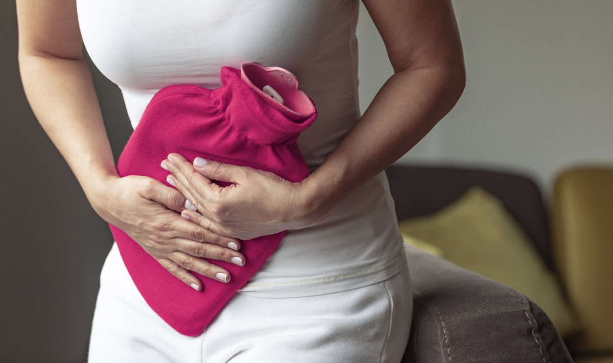 Bauch wird gewärmt