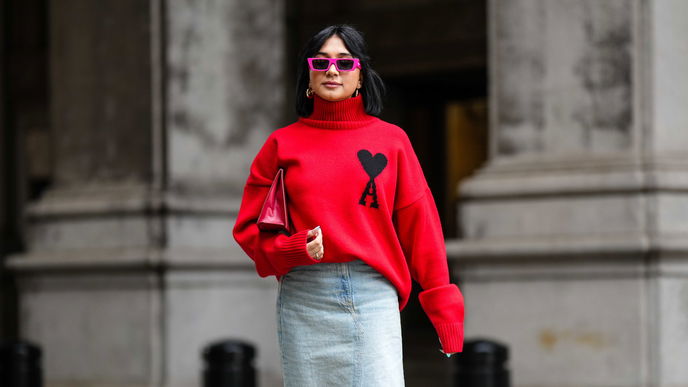 In vs. Out: Diese 3 Pullover tragen wir im Frühling 2023, diese nicht mehr