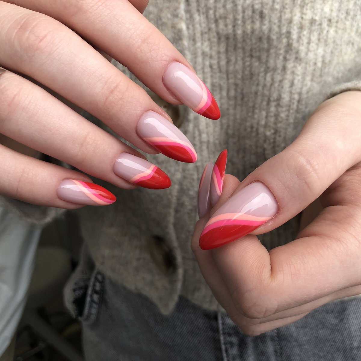 Retro Swirl Nails