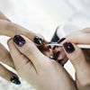 Bereit für den großen Auftritt? "Diamond Aura Nails" sorgen für Glamour auf deinen Fingernägeln