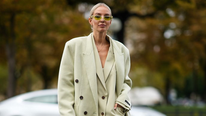 Passend zur Saison: Diese Farben lassen deine Outfits teuer aussehen