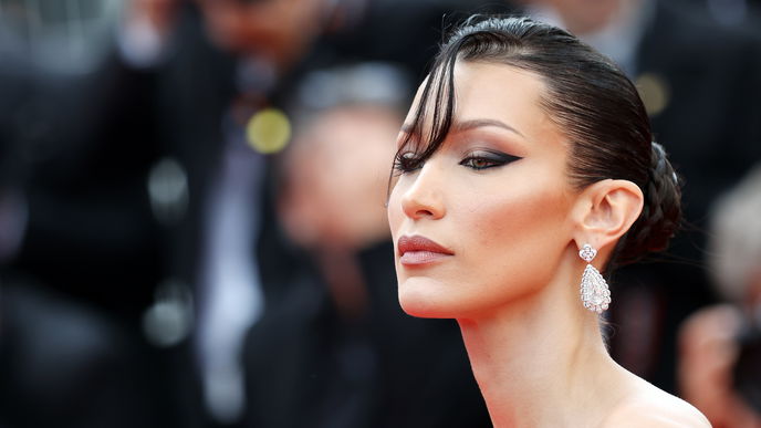 Ganz ohne Klammer: So machst du den "No Clip"-Look von Bella Hadid nach