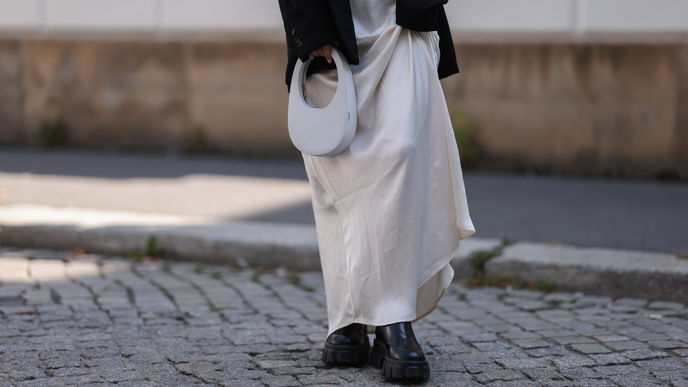Maxirock kombinieren: 3 Tipps für ein stilvolles Styling mit dem Trend-Rock