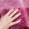 All eyes on you! Mit "Metallic Pink Nails" setzt du ein Statement