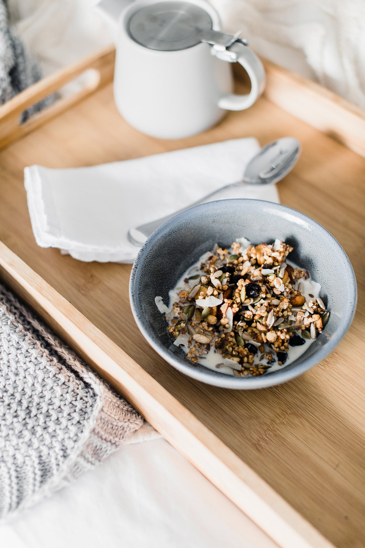 Muesli in einer Schuessel